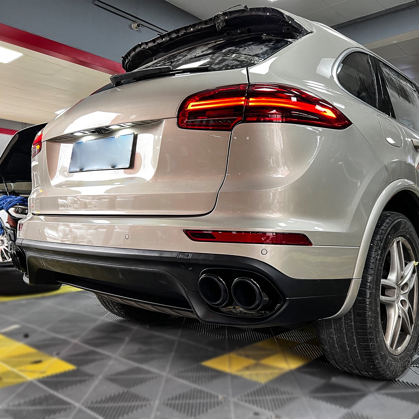 Porsche Cayenne Base 2015-2017 958.2 Black Exhaust Tips Muffler Tailpipes 3 Layers